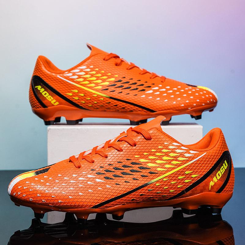 Low-top shoes women's sports outdoor football game training students nail new long nails broken football shoes men