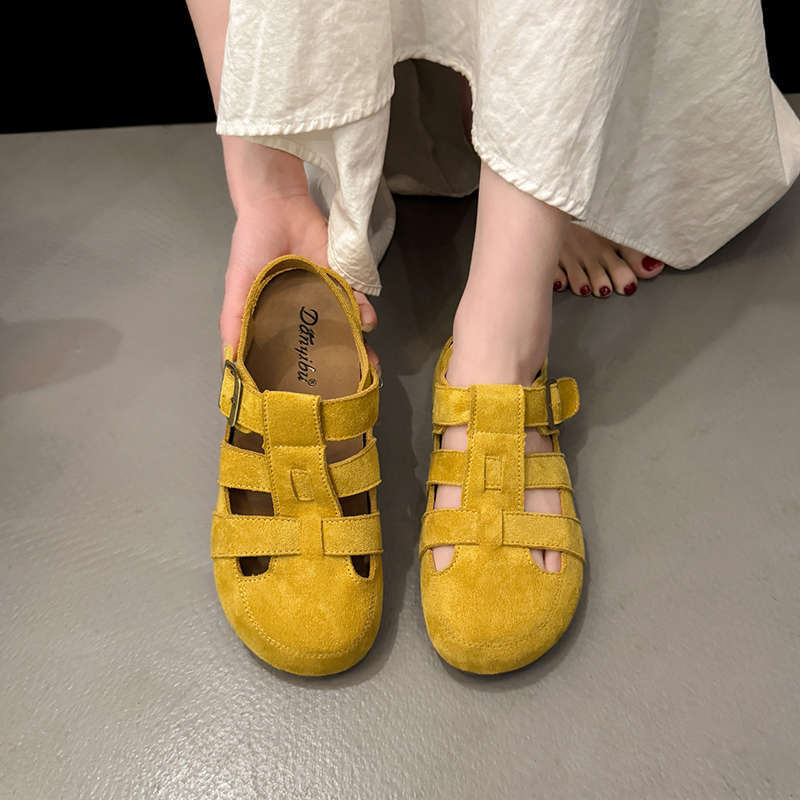 Retro Mori baotou sandaler dame 2025 sommer ny to-veis uthulede halv-tøfler vevde myke flate såler gris bur sko