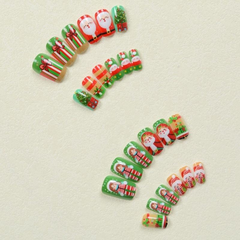 Elegant Christmas Nails with Santa Claus and Gift Box False Nails Full Cover Winter Acrylic Nail for Fashion Enthusiasts