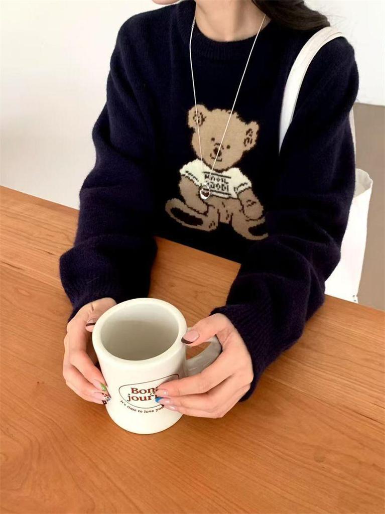 Women's Cartoon Embroidered Round Neck Loose Knit Sweater