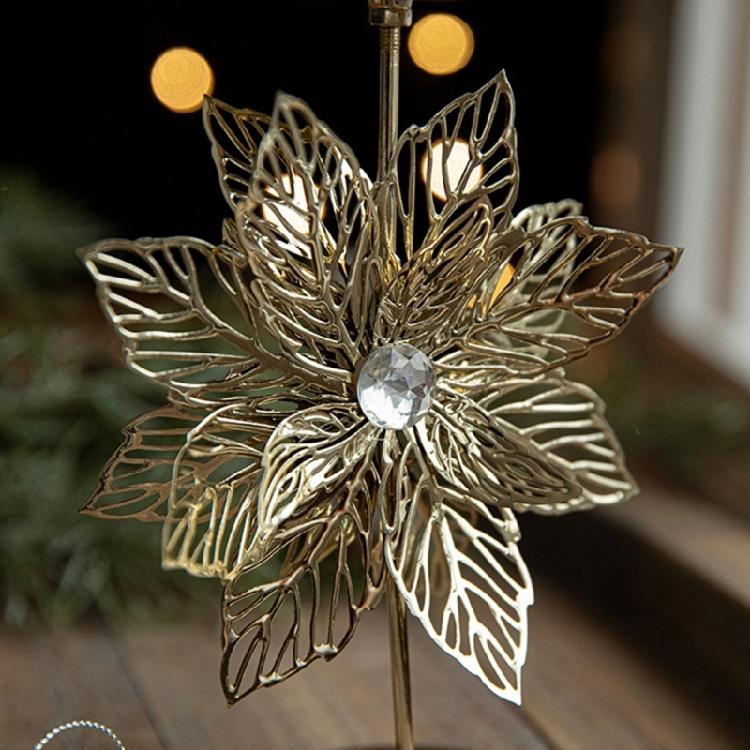 Iron Candle Holder Christmas Flower Star Snowflake Designs Vintage Metal Tealight Candle Stand Candlestick Table Decors