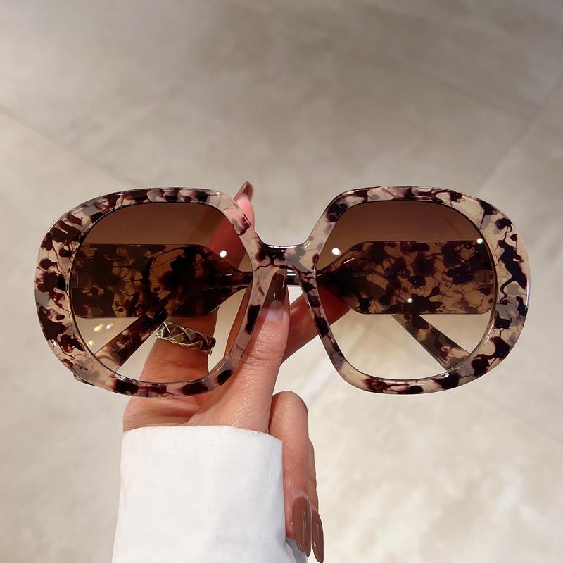 Oversized Round Sunglasses Men Women Trendy New in Gradient Candy Color Shades Goggle Fashion Ins Popular UV400 Eyewear