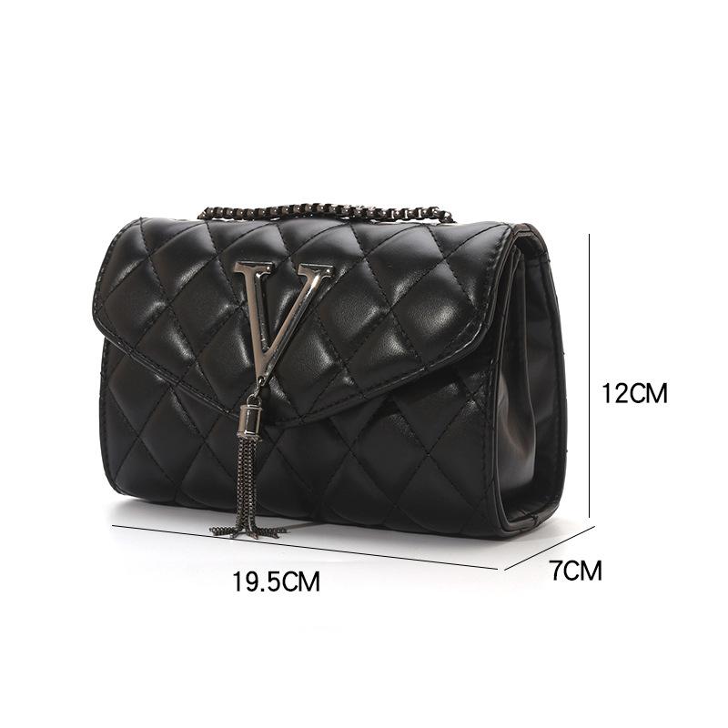 Autumn New Diamond Chain Fashionable Women's Small Square Bag Versatile Personality Portable Shoulder Messenger Bag