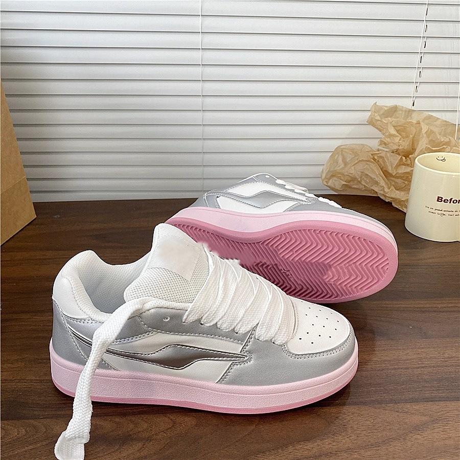 Student leisure niche design board shoes trendy new Harajuku flat-bottomed street sports shoes women