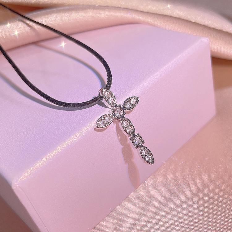 Simple Full Zircon Cross Necklace Temperament Versatile White-Collar Hipster Wedding Jewelry