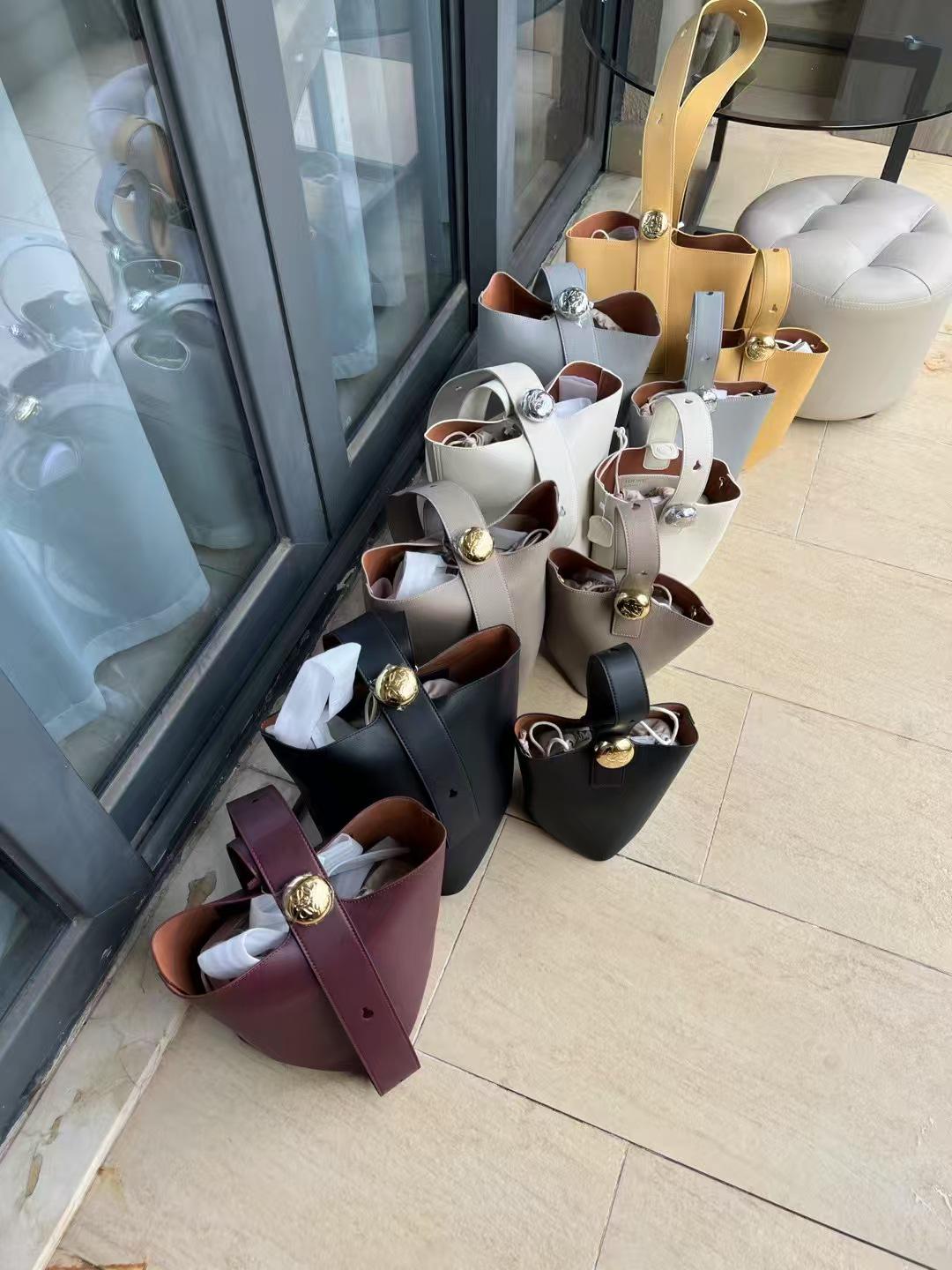 

Сумка-відро Loewe Fortune 2025: Преміальна шкіра, велика місткість, універсальна сумка-тоут Large 31x21x20cm