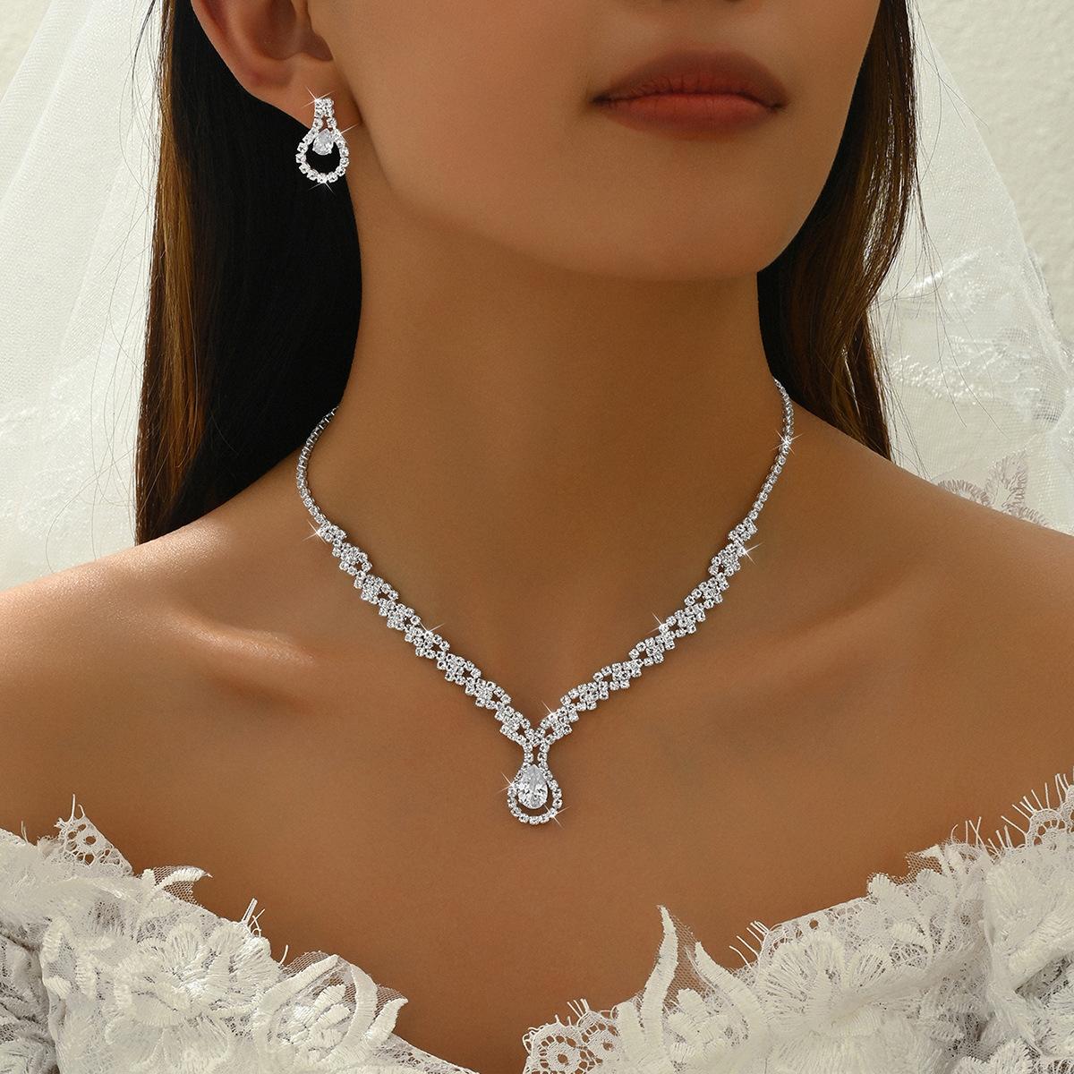 Fashion Bare Diamond Zircon Necklace Earrings Bracelet Women S Set Super Flash Full Diamond Three-Piece Set