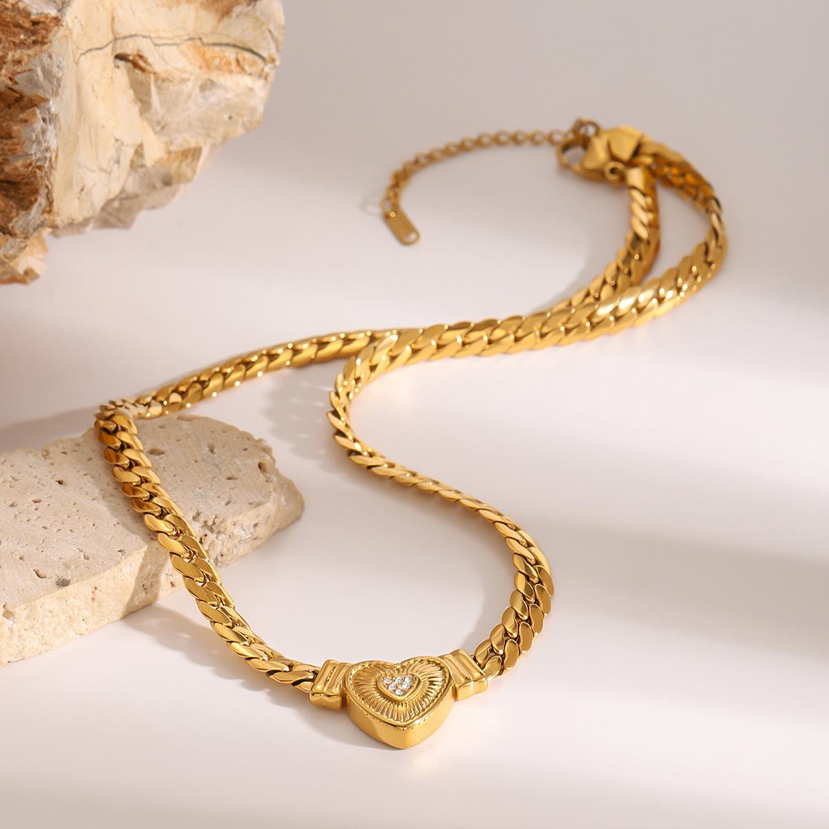 

High End Clavicle Heart-shaped Necklace
