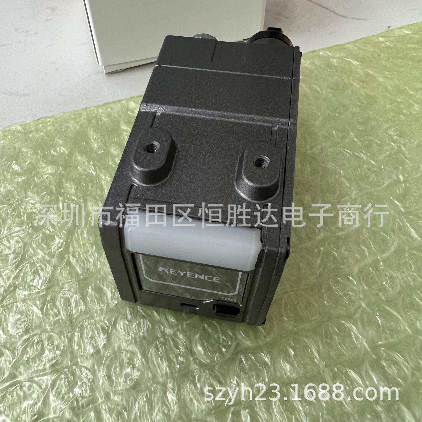 KEYENCE SR Series: SR-G100, SR-X100W, SR-X300, SR-X300W Available SR-X100W