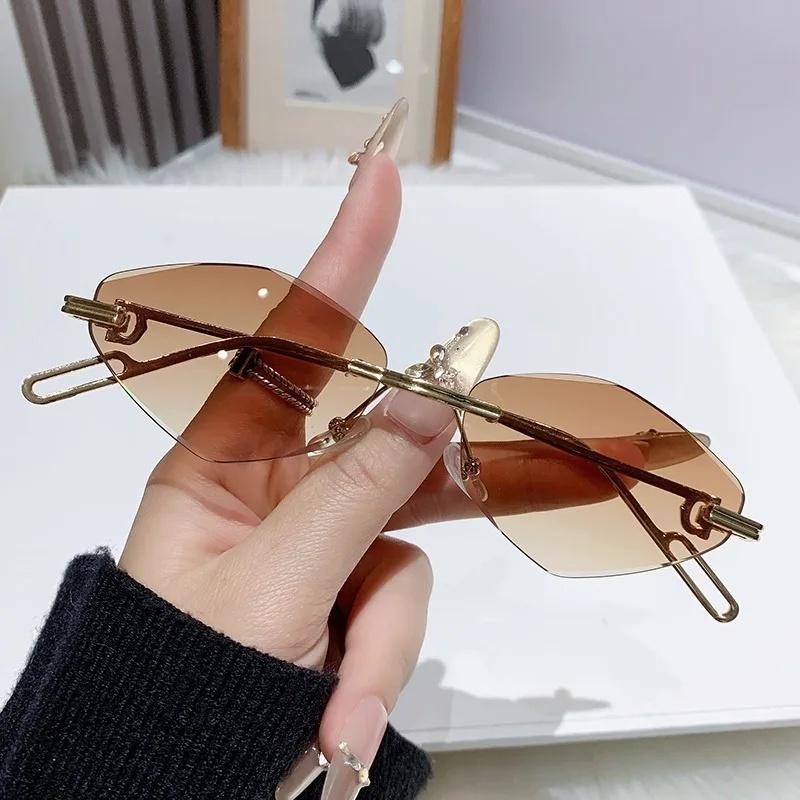 Fashionable Ladies Unisex Frameless Sunglasses Edge Cut Design Slimming Effect Sun Protection High-End Sensation Trendy Eyewear