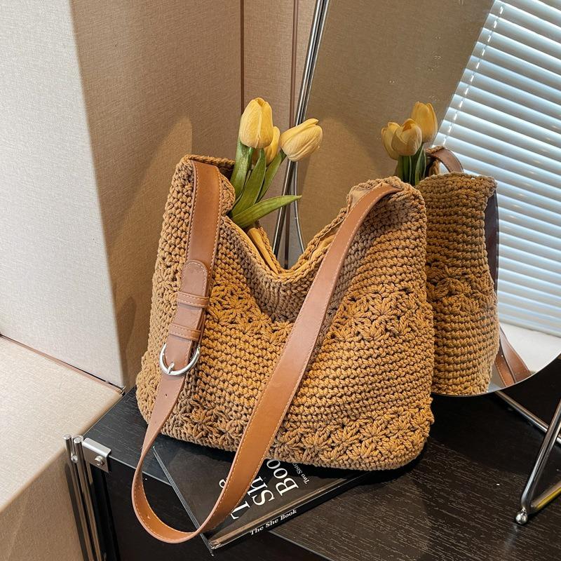 Women's 2026 New Korean Knit Woven Large Capacity Bag Minimalist Vacation Beach Casual Single Shoulder Tote