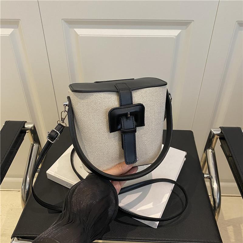 Women's Commuter Handbag -Retro soft and durable fashion shoulder crossbody bag casual fashion chic senior sense bucket bag