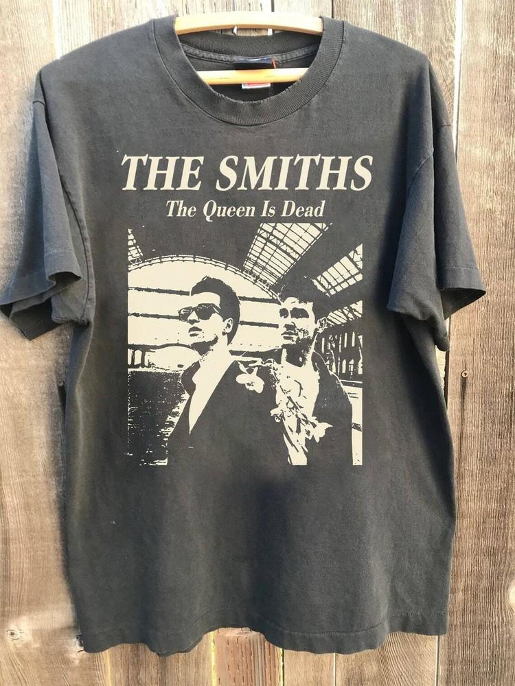 The Smiths Shirt the Queen is Dead Charcoal T shirt classic tee NH15553 Unisex T-Shirt M