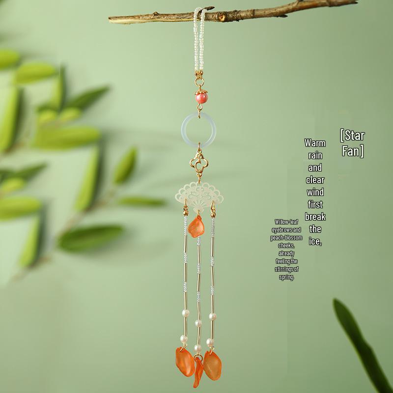 

Ретро китайский кулон с воротником ципао: Кисточка-брошь в традиционном стиле ханьфу In-stock, Fast Delivery