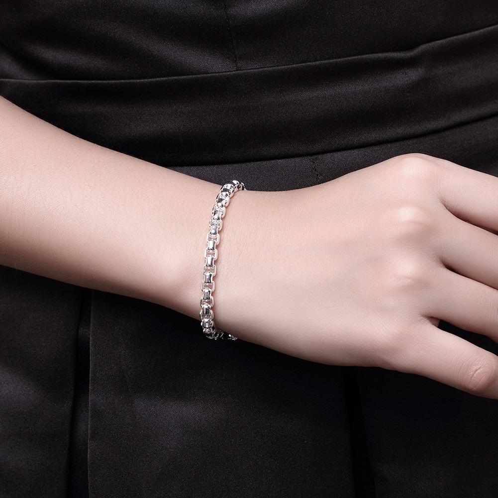 Fine Round Check Silver Bracelet Geometric Shape Wrist Accessories Fashion Jewelry For Women Men Charms Wedding Party Gift