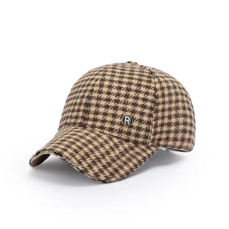 Women's Autumn/Winter Houndstooth Plaid Baseball Cap - Korean Style Fashion, Casual, Versatile, Outdoor Warm Hat.