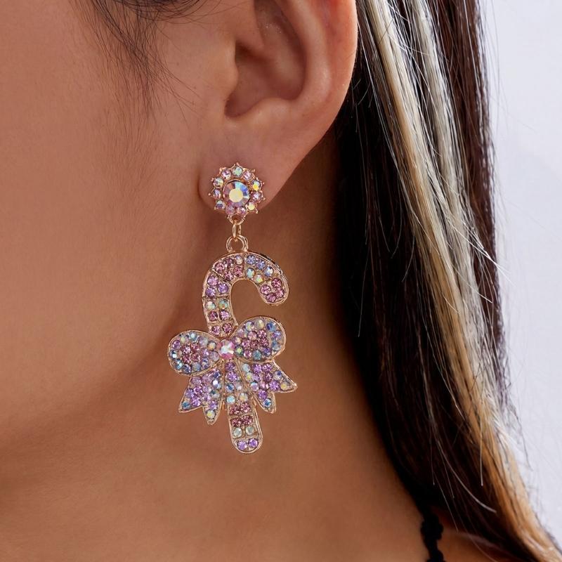 Festive Enamel Earrings for Christmas Gatherings, Gold Tone Statement Pair with Holiday Detail for Winter Looks