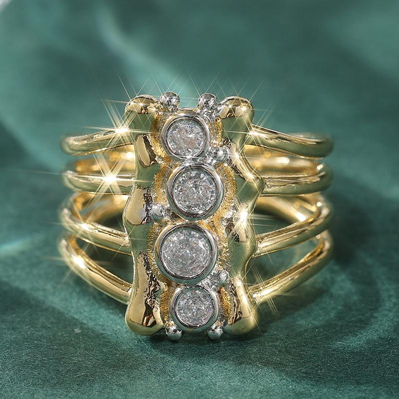 Elegant Luxurious Inlaid Synthetic Zirconia Hollowed Ring for Women Fashion Geometric Designed Banquet Party Jewelry Accessories