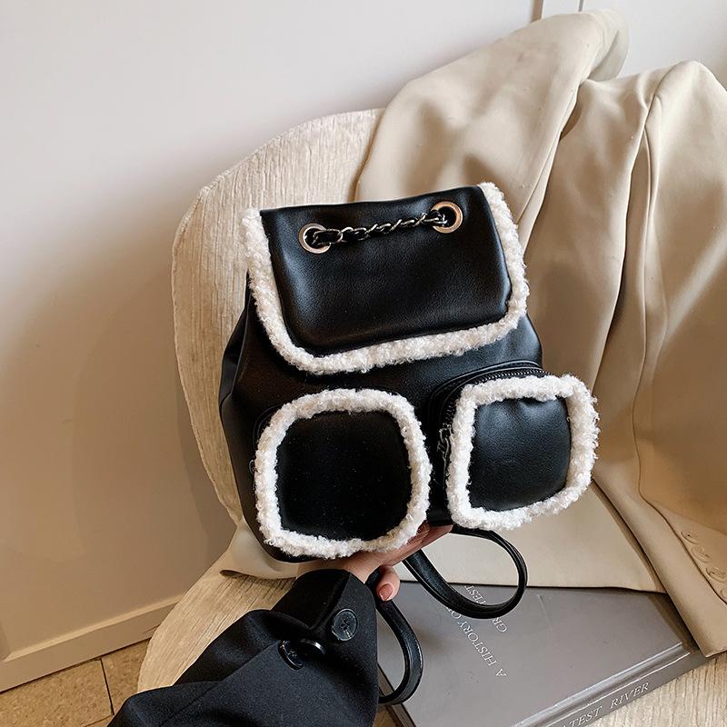 Ретро женская сумка, высококлассная сумочка 2025 новый плюшевый рюкзак с отделкой, модный повседневный рюкзак
