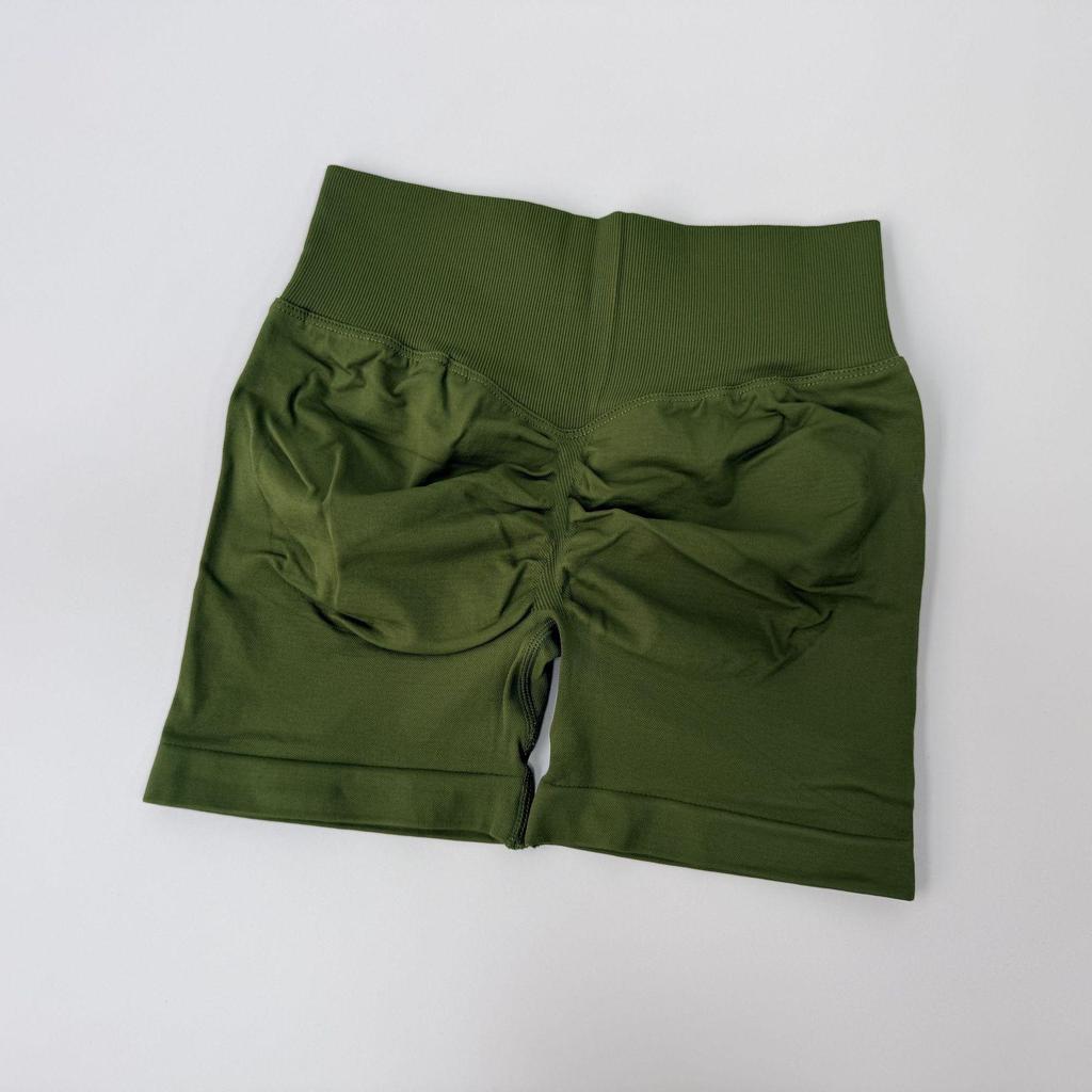 Women's High-Waist Quick-Dry Seamless Yoga Shorts with Peach-Lifting Design