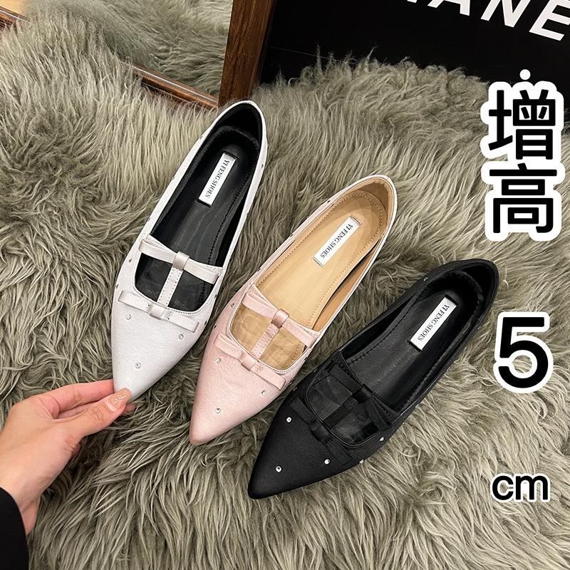 Ou Ruofeng Inner Height-increasing Shoes Women's 2025 Spring New Black Bow Temperament Socialite Pointed Head Flat Sole Shoes Rhinestone