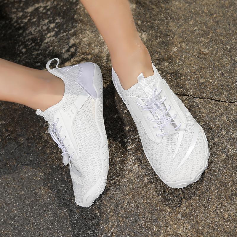 

Обувь для ходьбы по течению, дышащая, быстросохнущая, легкая, для мужчин и женщин, в том же стиле, нескользящая, для воды, спортивные сандалии 35