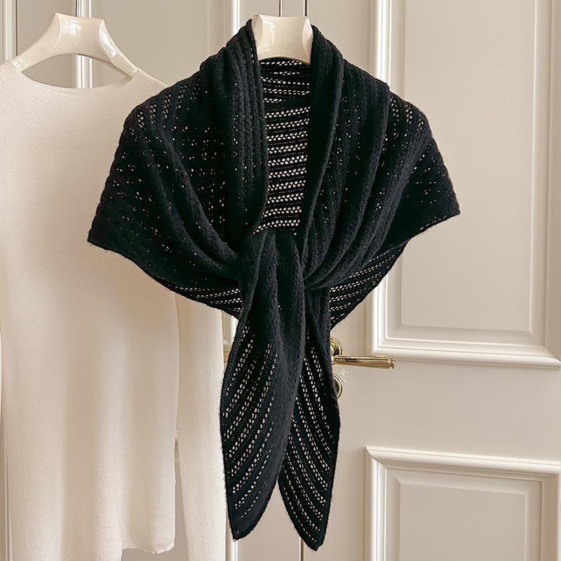 

Wool Fashion And Versatile Wool Triangle Scarf Winter Warm Solid Color Striped Cutout Scarf Shawl Women Bandana Scarves One Size