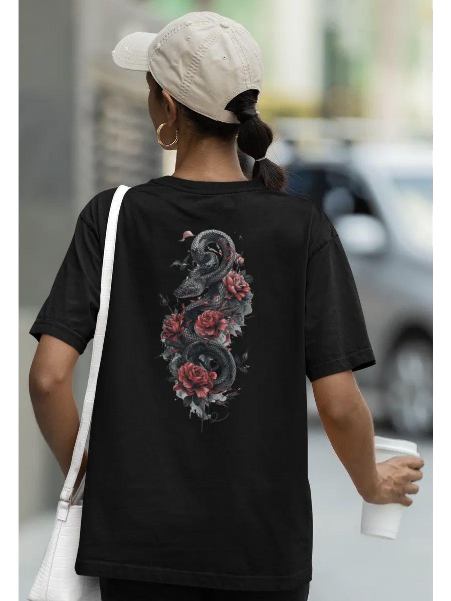 Designer print with snake New Year T-shirt L