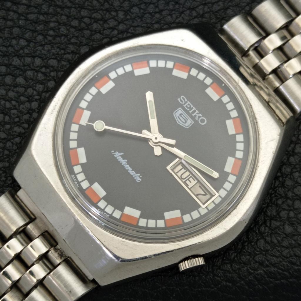 GENUINE VINTAGE SEIKO 5 AUTOMATIC JAPAN MENS BLACK COLOR DIAL WATCH a500766-5 R154-a500766