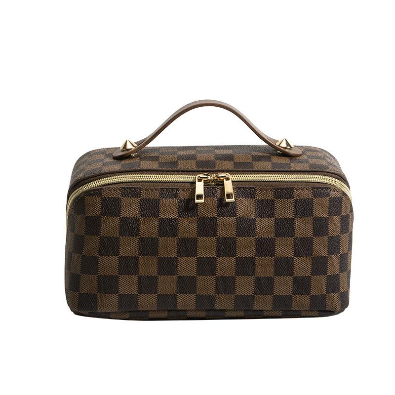 Retro-style Checkered Makeup Bag for Women, Large-capacity Portable Hand-held Toiletries Bag, Cosmetic Storage Bag