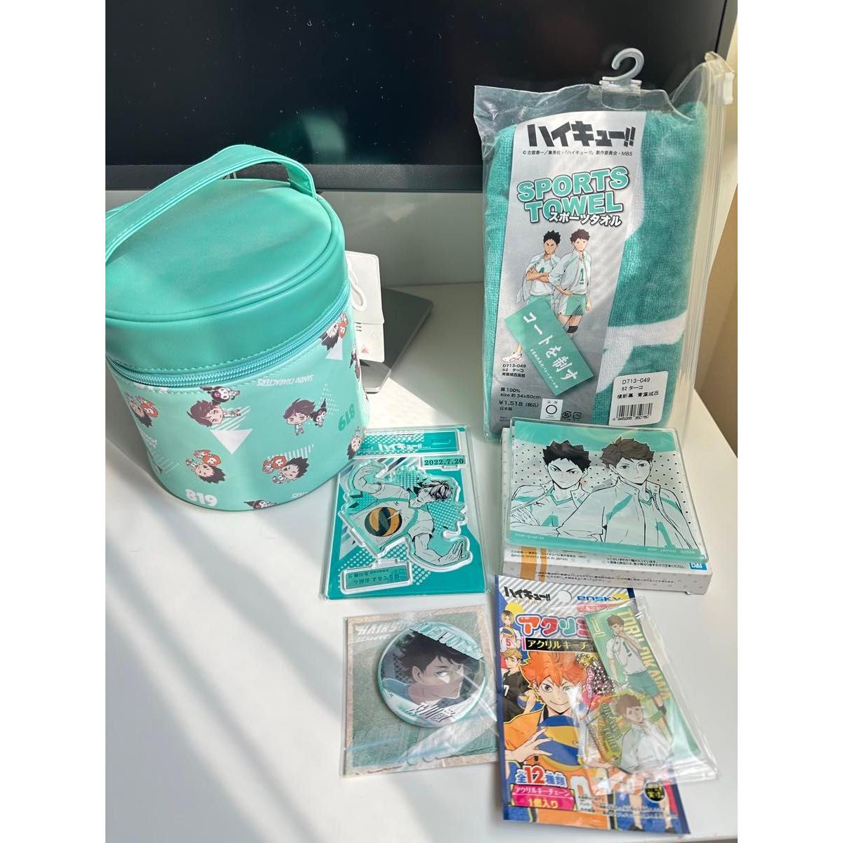 Used Haikyu!! Sports Towel Acrylic Keychain Can Badge Pouch 5 Piece Set Oikawa Tooru Aoba Johsai