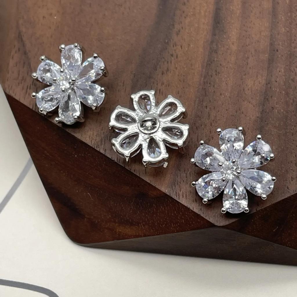 5pcs/lot Flower Crystal Star Buttons Cubic Zirconia Button for Clothes Decorative CZ Sewing Buttons for Cashmere Knit Cardigan