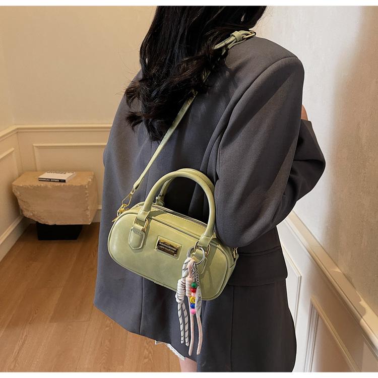 Tragbare Bowlingtasche Damen neue Frühling- und Sommer-Umhängetasche hochwertig vielseitig kleine quadratische Tasche