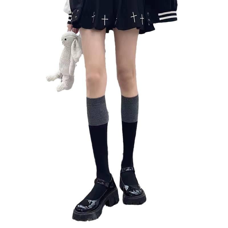 Color Matching Socks Women'S Ins Trendy And Versatile Autumn Black And Gray Spliced Knee Socks High Value Mori Black Calf Socks
