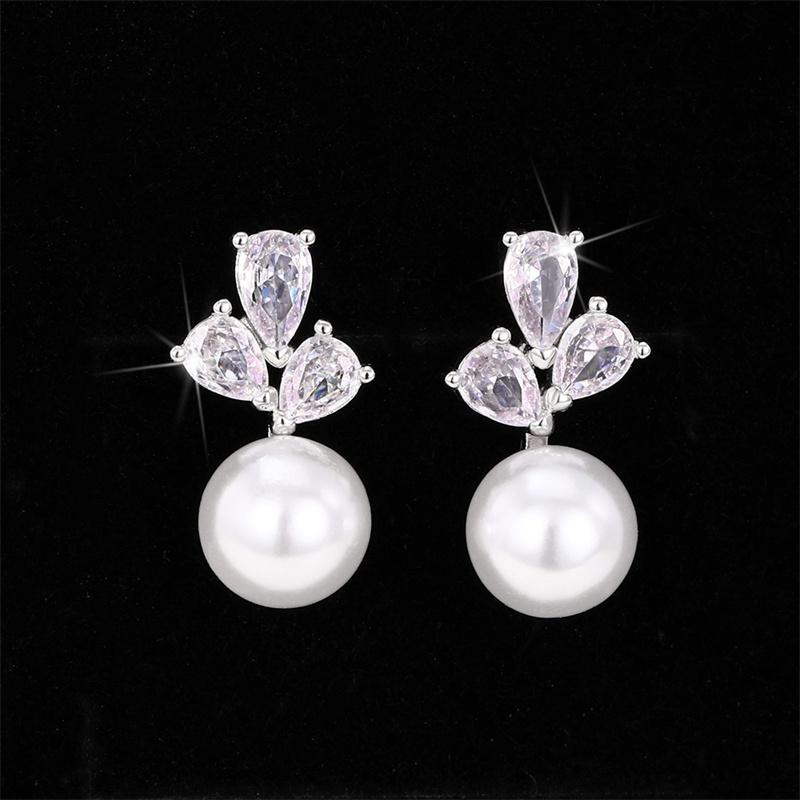 Exquisite Women Imitation Pearl Earrings Dainty Temperament Elegant Ear Accessories for Female Fashion Versatile Jewelry