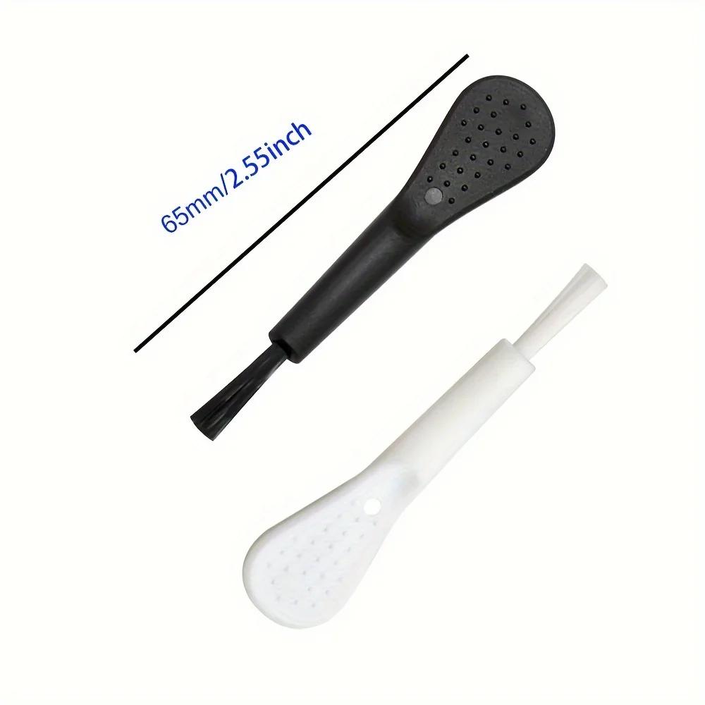 Protective C-shaped Charging Port Cover with Cleaning Brush - Suitable for iPhone 15