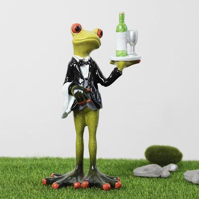 Garden Frog Statue Outdoor Frog Ornament Whimsical Frog Statue Waiter Flower Bouquet Sculpture for Home Office Decoration