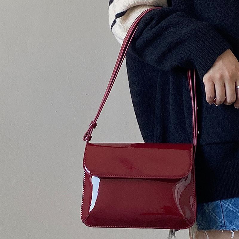 Luxuriöse Damenhandtasche aus Lackleder, modische Achseltasche, Designer-Umhängetasche, kleine quadratische Tasche, lässige Damenhandtasche, Geldbörse CLE