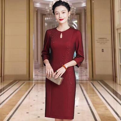 Wine Red Qipao: Spring Wedding Banquet Dress for Mothers, High-End, Three-Quarter Sleeve, Slimming Fit