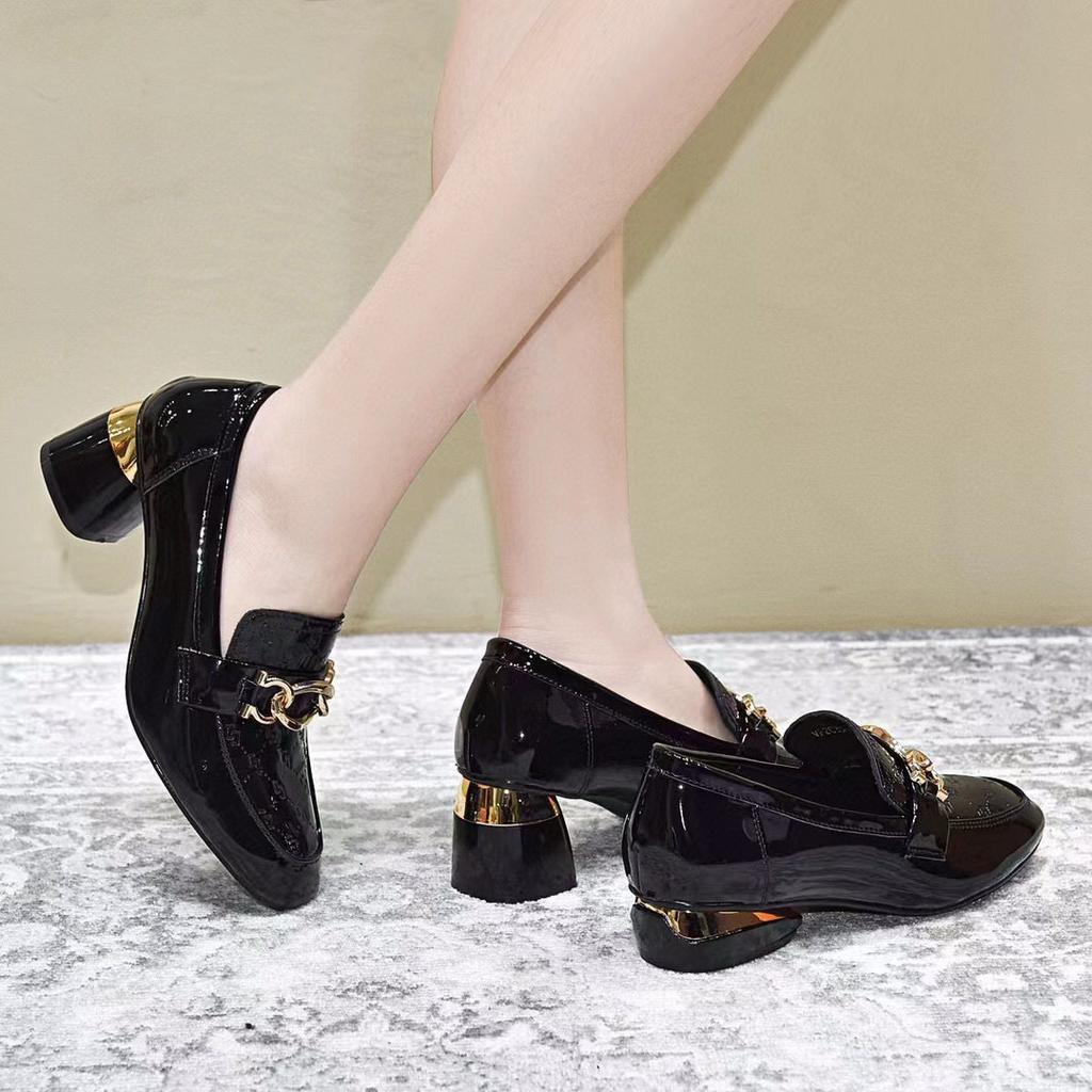 Women's single shoes spring new cow patent leather metal buckle small leather shoes one pedal high heels