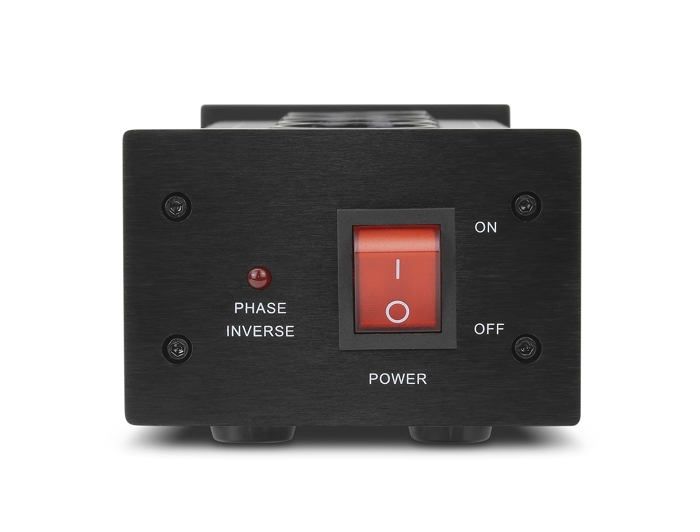 Multiprise - dynavox - x1000b - 4 prises filtrées - aluminium brossé - 10 a