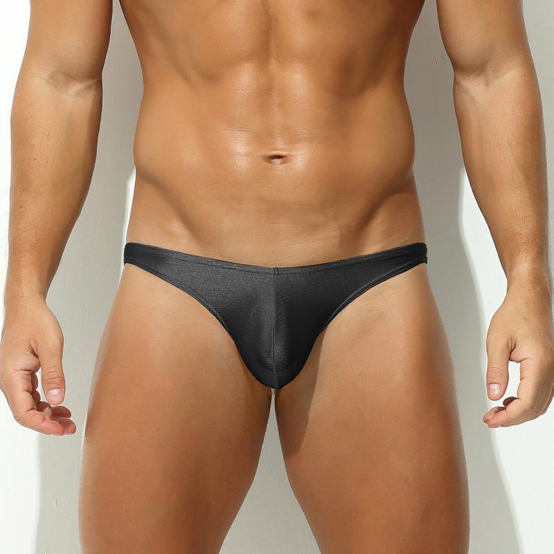Men's Spring and Summer Solid Color U Convex Large Bag Breathable Low-waisted Briefs