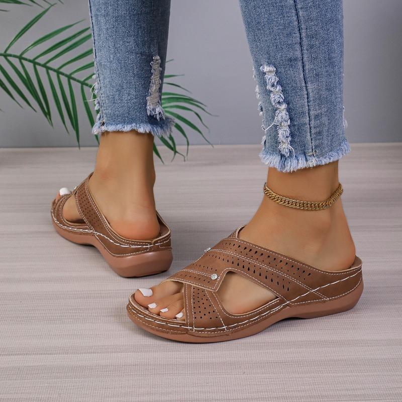 Plus Size Women's Shoes 24 Summer New Cross Strap Solid Color Beach Slippers
