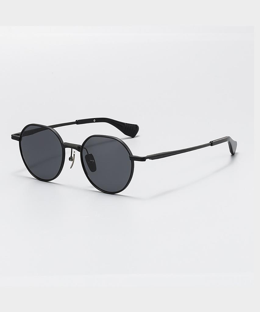 Lingkeonpeuleim Arlt-D150 Titanium Sunglasses Black
