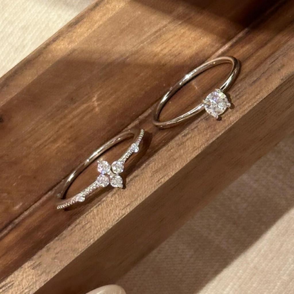 Xiaohongshu Bestseller: Korean Simple Four-Leaf Clover Ring for Women - Light Luxury Couple's Design