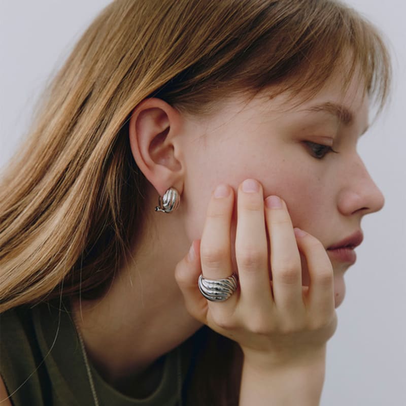 VINTAGE HOLLYWOOD Cozy Wave Earrings_VH2579EA001M