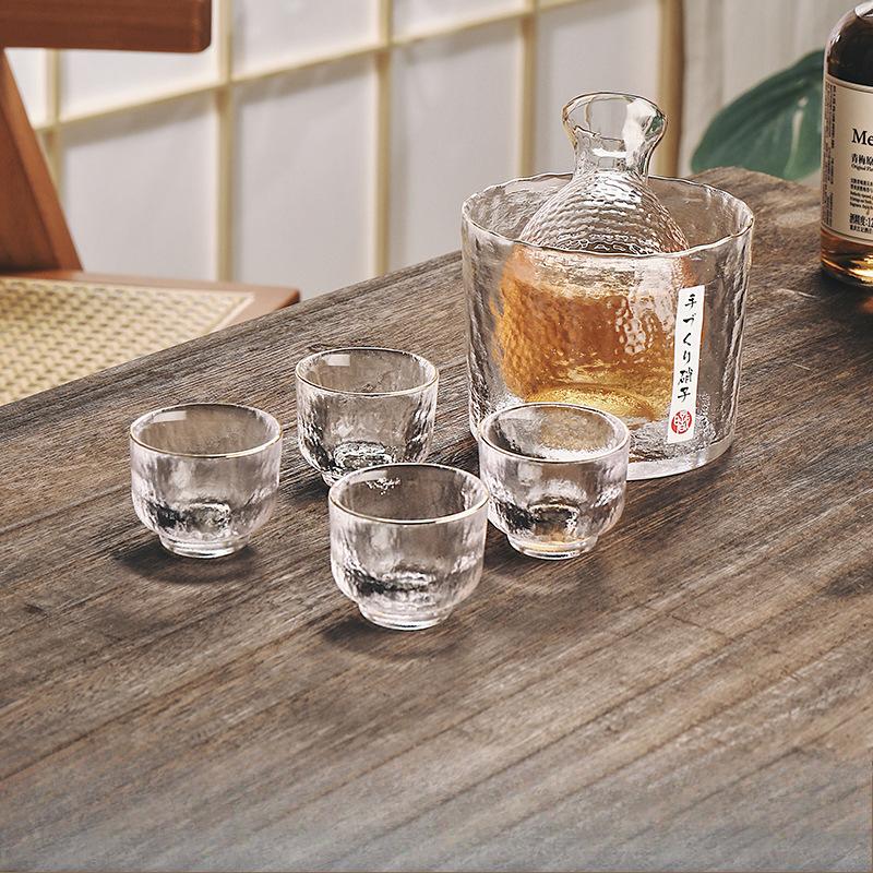 Japanese Glass Bar Sets Sake Pot Sake Set Wine Dispenser Chinese Baijiu Soju Shot Whisky Glass Flask Barware Gift Wine Decanter