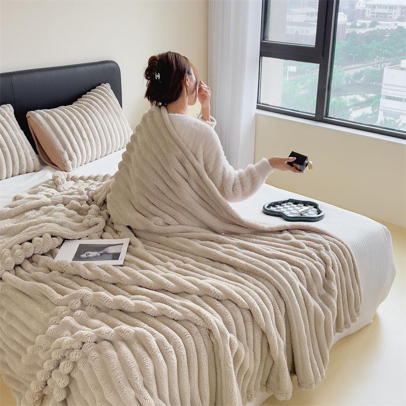 Plyšová deka s imitací králíka