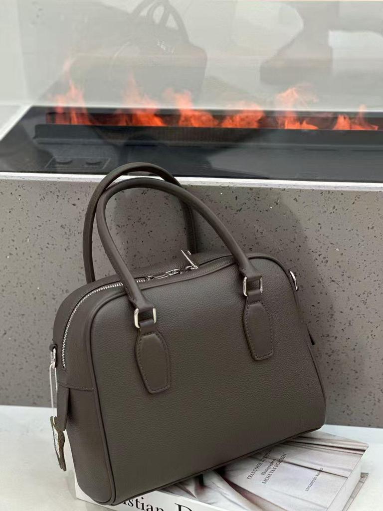 2025 Classic Fashion Large Capacity Bowling Bag - Top Layer Cowhide, Korean Niche Women's Handbag