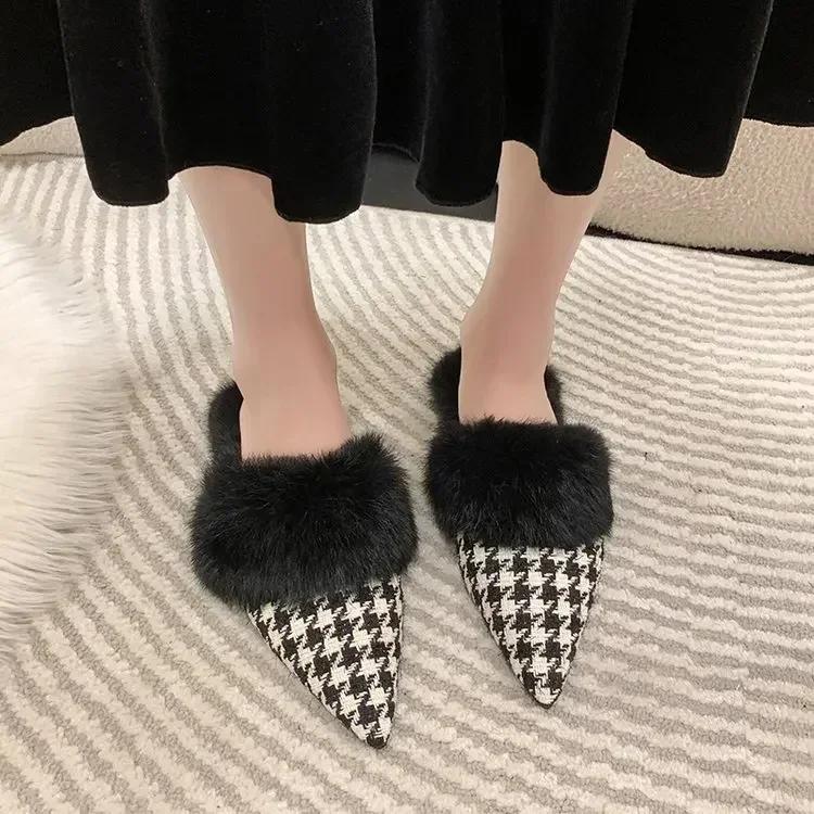Fashion Fashion Winter Plush Women Mules Slippers Slip On Warm Woman Slipper Faux Fur Flat Shoes Pointed Toe Female Ladies Shoes